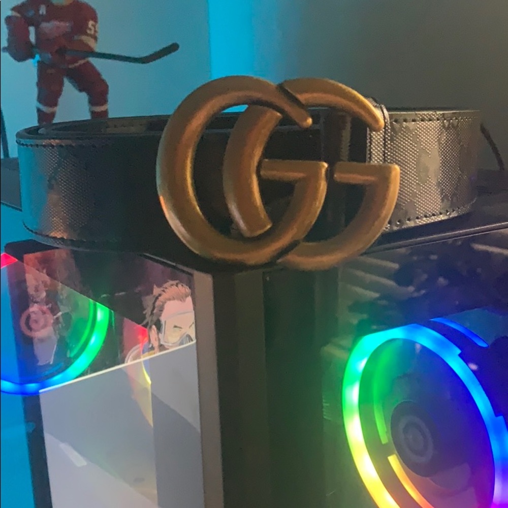 Gucci belt